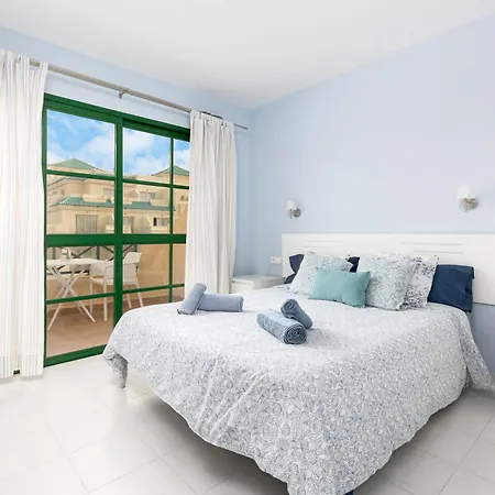 Apartment Home2book Charming Duplex, Terrace & Pool, Caleta